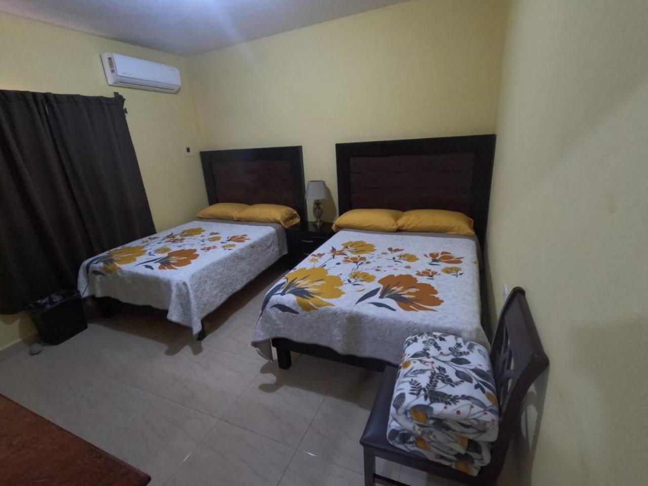 Hotel Prado'S Puerto San Carlos Eksteriør billede