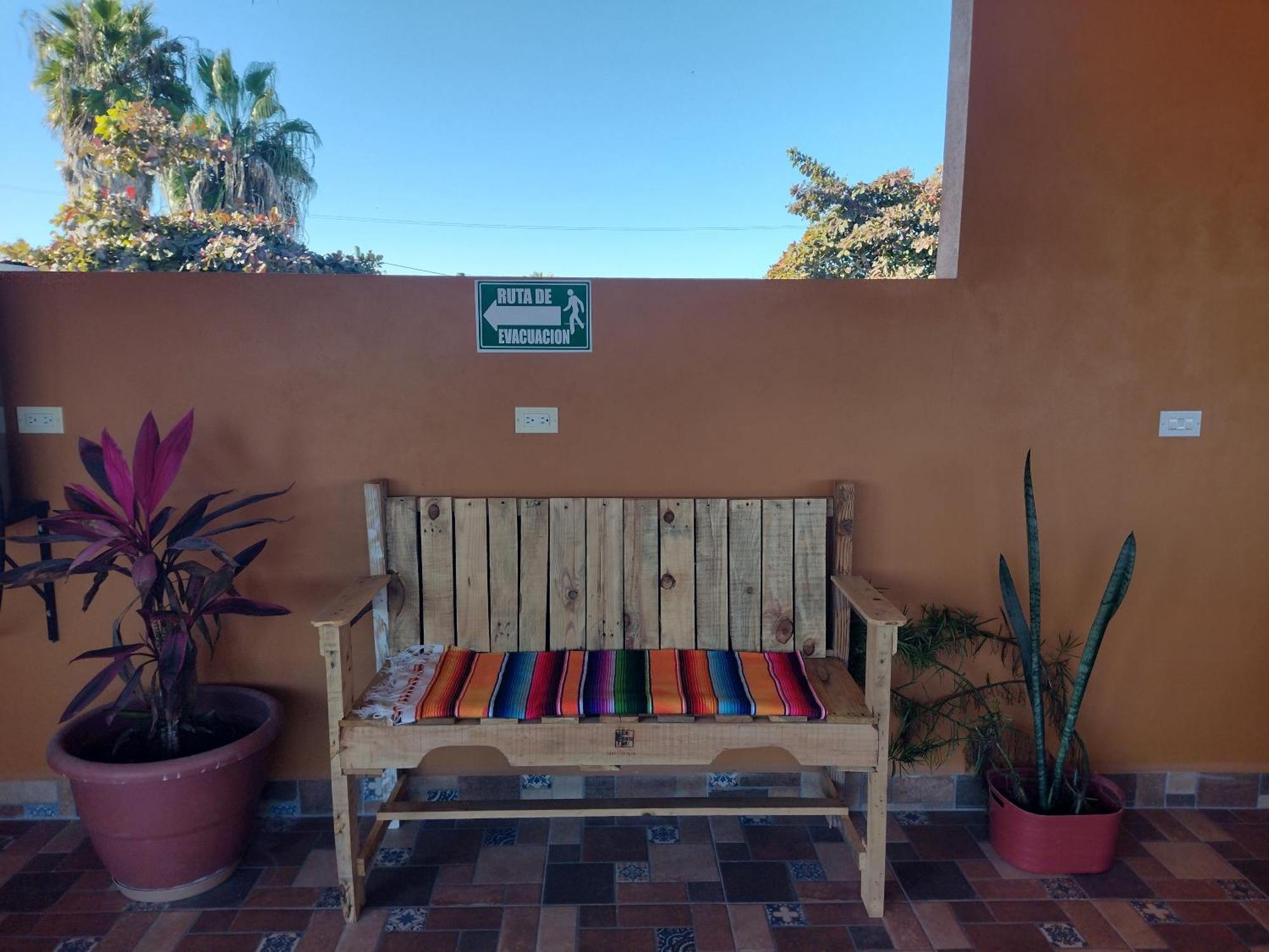 Hotel Prado'S Puerto San Carlos Eksteriør billede